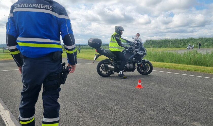 « Une moto, ça se conduit avec les genoux et les yeux » : journée reprise de guidon pour les motards de l’Oise