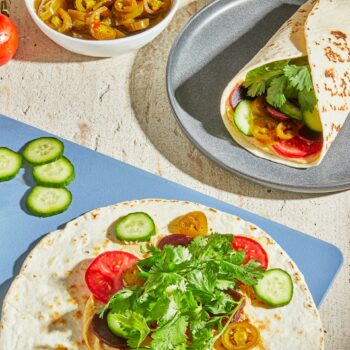 10-minute hummus and vegetable wraps can cure what hangers you