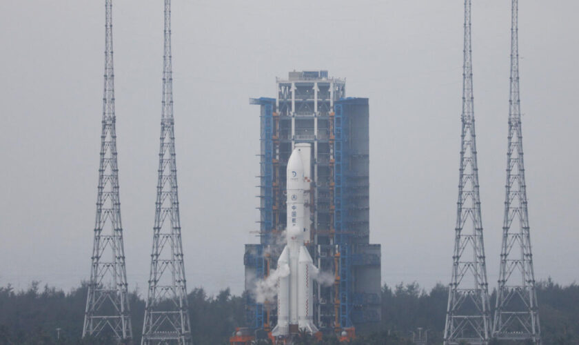 La sonde chinoise Chang'e 6 se pose avec succès sur la face cachée de la Lune