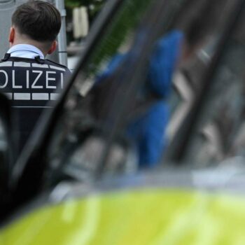 Polizist erliegt nach Messerangriff seinen schweren Verletzungen