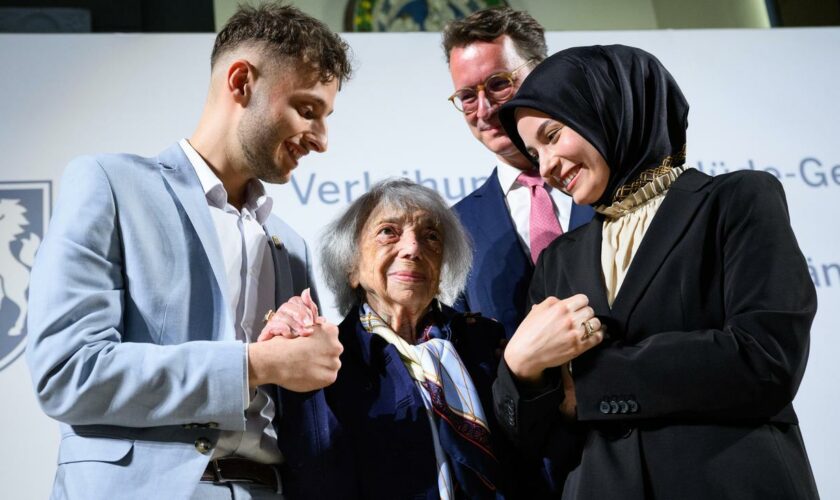 Mevlüde-Genç-Medaille: Margot Friedländer für Einsatz gegen Rassismus ausgezeichnet