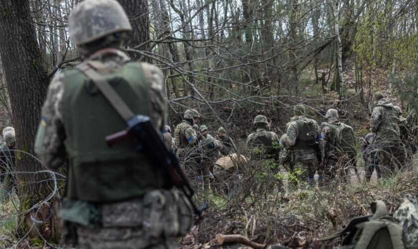 "Aucun instructeur" français n'aura "d'immunité" en Ukraine, prévient la Russie