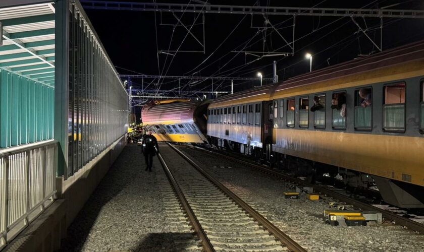 Accident de train en République tchèque: 4 morts et «des dizaines de blessés»