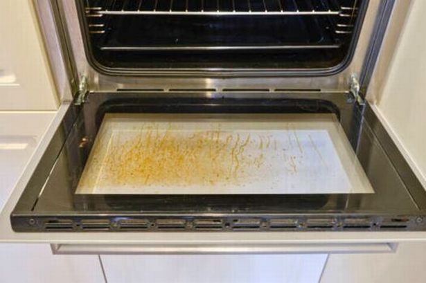 Cleaning expert shares 'no scrub' hack to banish grime and grease from oven glass