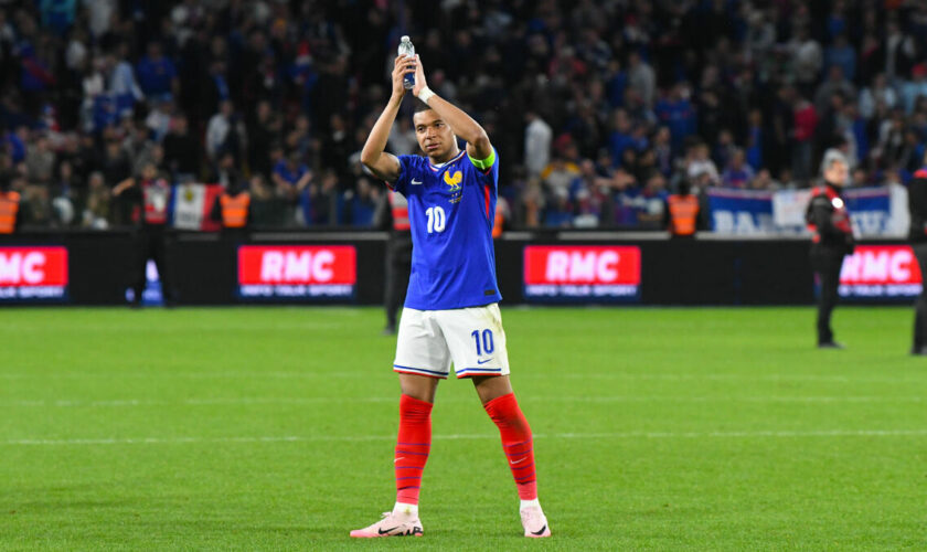 « Il y est depuis le premier jour » : Didier Deschamps loue Mbappé, « formidable leader » des Bleus