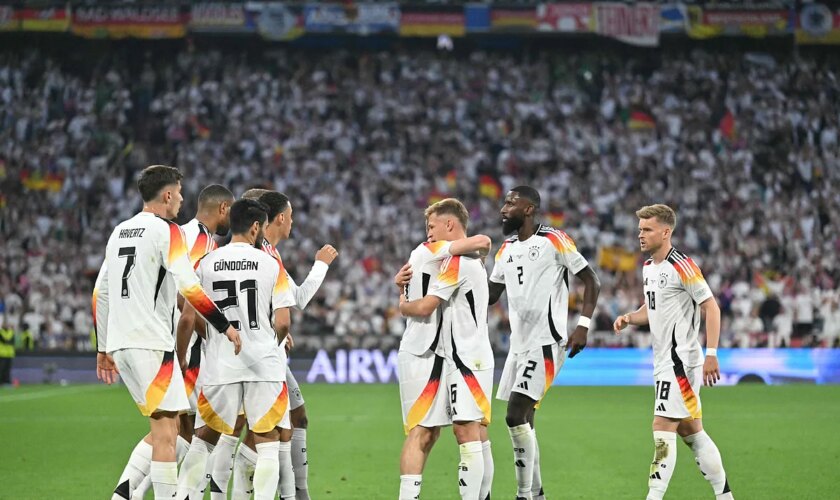 Kroos dirige el histórico baile de Alemania a Escocia para meter miedo a Europa