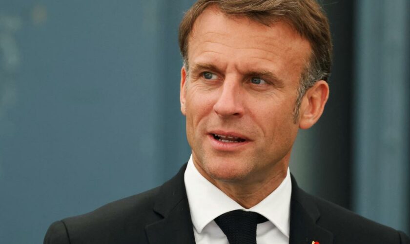 Législatives : la conférence de presse d’Emmanuel Macron reportée à mercredi