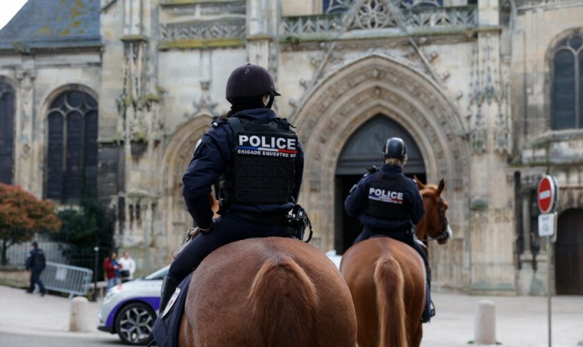 Les policiers à cheval existent encore pour une très bonne raison