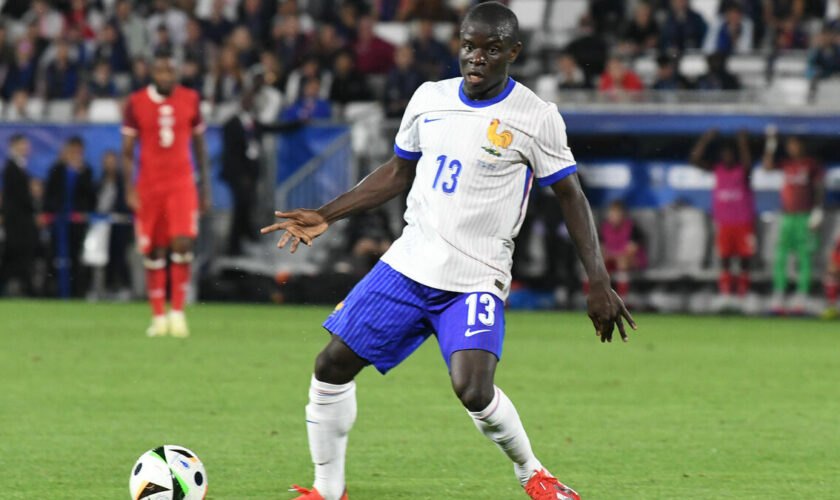 « N’Golo a le niveau qu’il a toujours eu » : Deschamps installe Kanté comme un « titulaire en puissance »