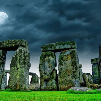 Stonehenge a peut-être été conçu à partir de la trajectoire de la Lune