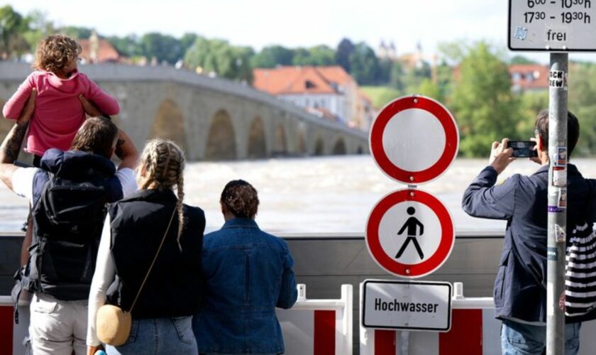 Der Regen hat nachgelassen. Doch noch gibt es keine Entwarnung bei den verheerenden Überschwemmungen in Süddeutschland. Foto: Sv