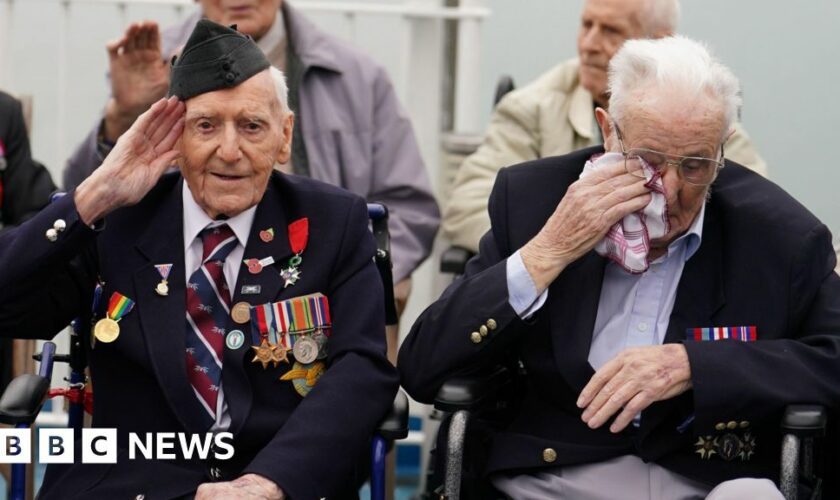 Veterans set sail for D-Day anniversary in France