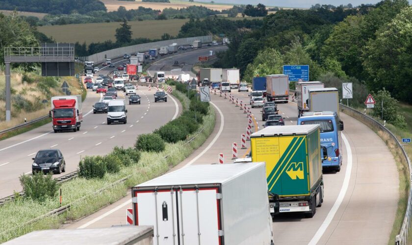 Güterverkehr: Lkw-Maut auf Fahrzeuge unter 7,5 Tonnen ausgeweitet