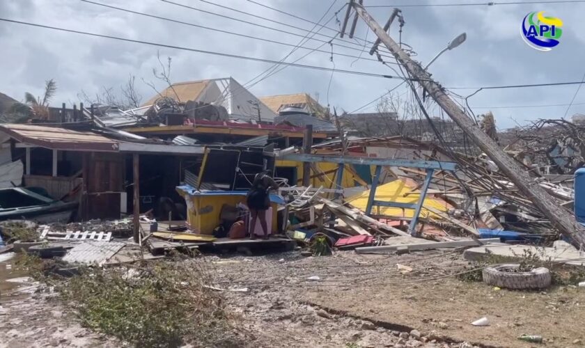 Seven people killed and islands flattened as hurricane Beryl devastates Caribbean