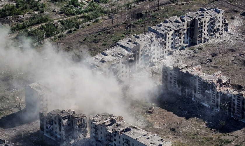 Ukraine : les soldats russes paient cher la stratégie de la "chair à canon" du Kremlin