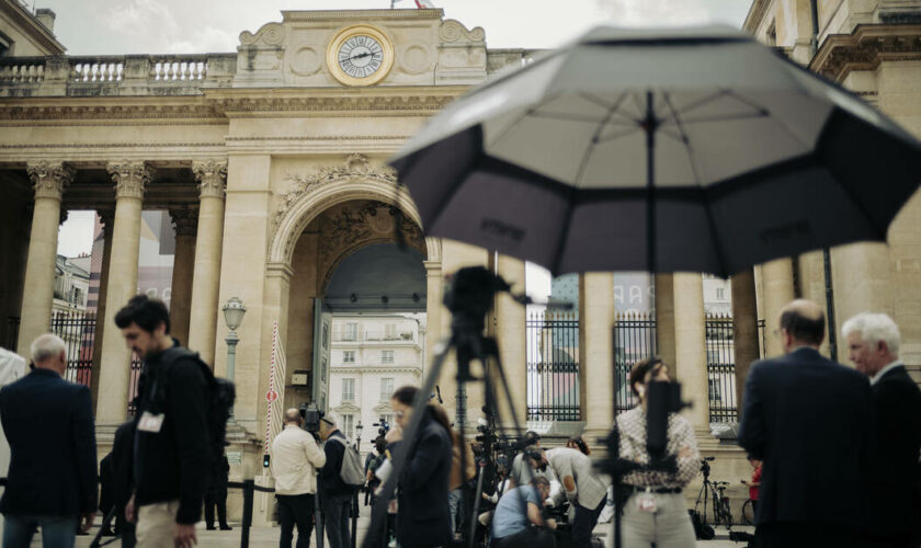 Législatives : à l’Assemblée nationale, une rentrée des députés entre trac et tractations