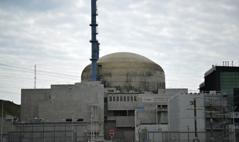 La centrale nucléaire de Flamanville, le 25 avril 2024 dans la Manche