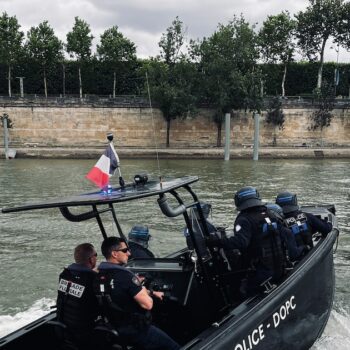 Paris 2024 : les défis de la brigade fluviale à quelques jours de la cérémonie d'ouverture