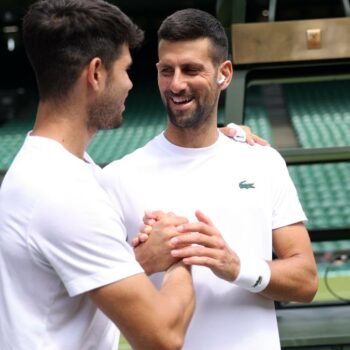 Djokovic zieht ins Wimbledon-Finale gegen Alcaraz ein