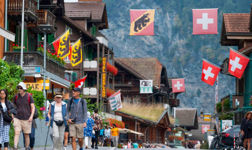 Lauterbrunnen, “le plus beau village de Suisse”, envisage une “taxe selfie”