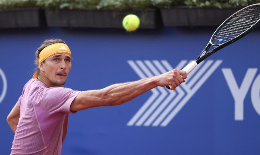 Zverev rückt souverän ins Halbfinale in Hamburg vor