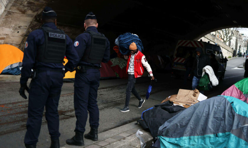 Expulsions de sans-abri avant les JO : « L’objectif de l’Etat est de cacher la misère  »