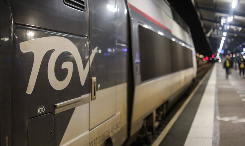 DIRECT. Attaque contre la SNCF : un sabotage coordonné, des perturbations majeures sur les TGV et à Paris