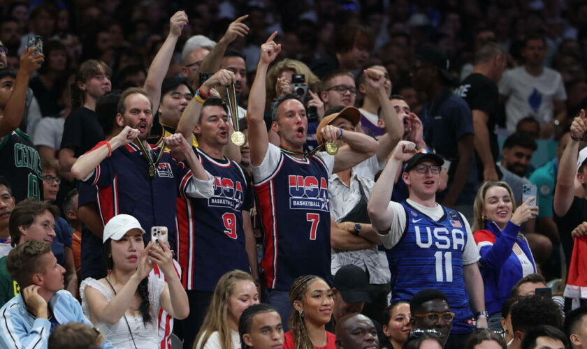 JO de Paris 2024 : à Lille, mines béates et décibels records devant l’équipe américaine de basket