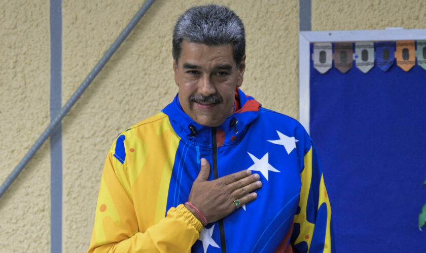 Nicolas Maduro réélu président du Venezuela pour un 3e mandat selon le CNE, l’opposition conteste