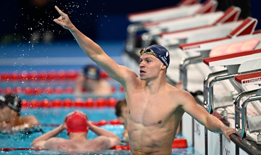 Léon Marchand aux JO 2024 : heures et dates de ses prochaines courses, son programme complet