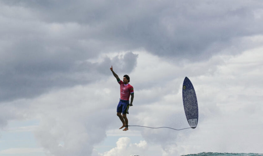 La plus belle photo de surf ? Jérôme Brouillet raconte son cliché de Gabriel Medina à Teahupo'o