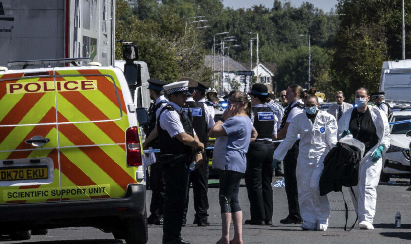 Agression au couteau au Royaume-Uni : une troisième fillette est décédée des suites de ses blessures