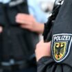 Betrunkener bedroht Frauen im Zug mit Cuttermesser