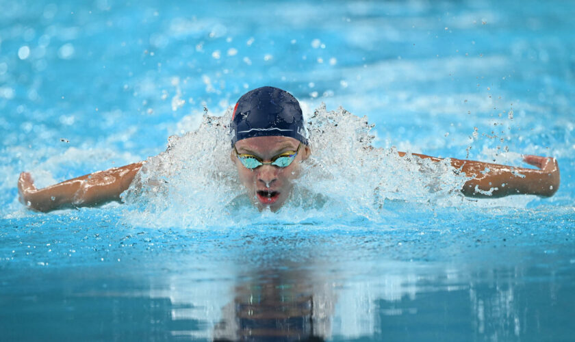 JO de Paris : Léon Marchand médaillé d’or sur 200 m papillon en natation