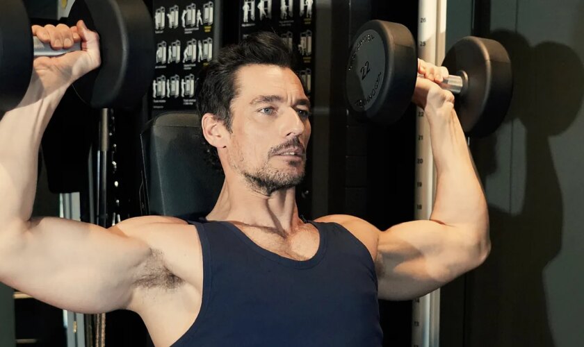 Así es la rutina de entrenamiento de David Gandy, el supermodelo del bañador blanco que hipnotiza con su figura todos los veranos