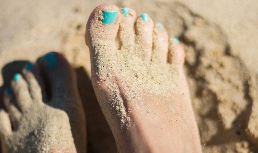 Avant de marcher dans le sable, évitez de passer par la case pédicure