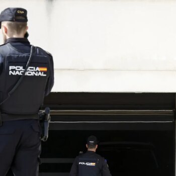 Detenidas cinco mujeres tras robar en un supermercado e intentar atropellar a una empleada