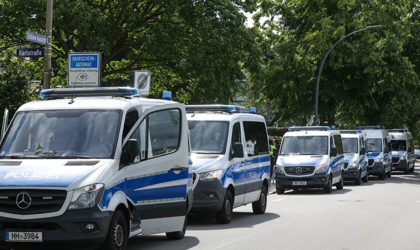 Detenido el hombre que decía ir armado con una rehén en un edificio de Hamburgo