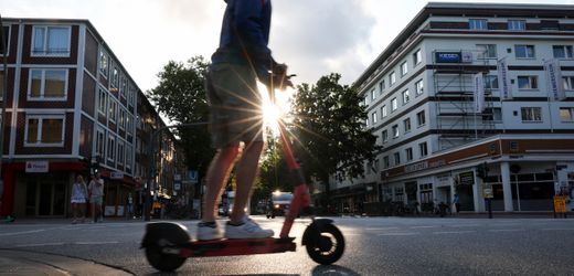 E-Scooter: Kritiker nennen neue Regeln »grobe Attacke« auf Fußgänger