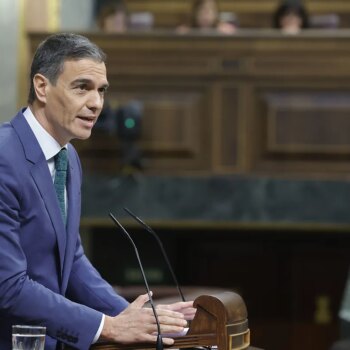 El plan de Sánchez: conocer los propietarios de los medios; medición de audiencias; más competencias para la CNMC y un 'caramelo' de 100 millones