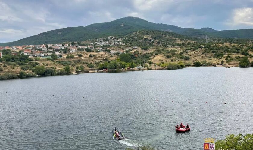 Encuentran a 15 metros de profundidad el cadáver del bañista de 29 años desaparecido en un embalse de Ávila