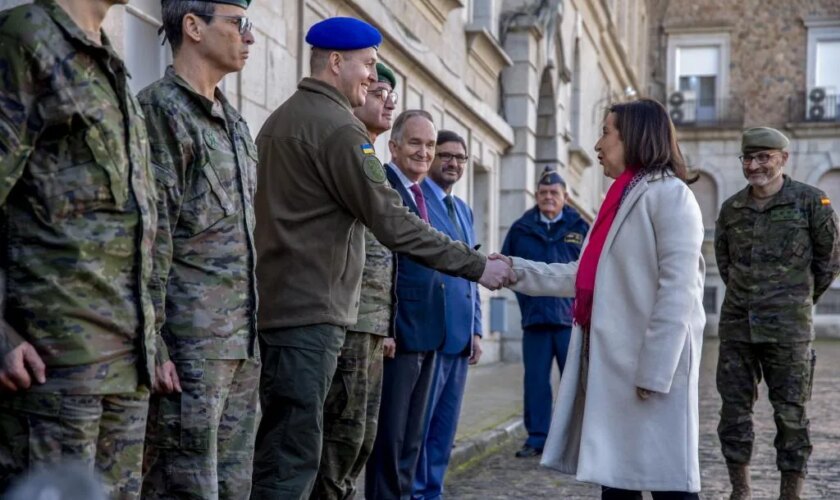 España enviará a Ucrania una batería antiaérea Hawk en septiembre