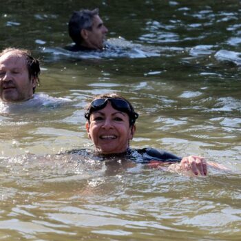 «Goûtez au bonheur de vous baigner dans la Seine» : Anne Hidalgo lance les invitations à la baignade dans la Seine