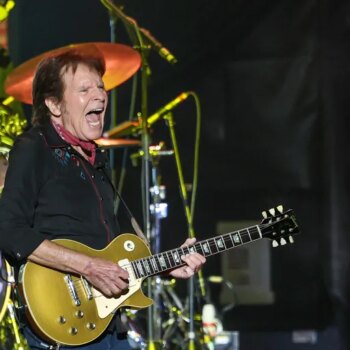 John Fogerty en Cap Roig: sortilegio eléctrico con galones de leyenda del rock