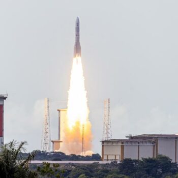 Jungfernflug mit Schönheitsfehlern: Rakete Ariane 6 hebt ab