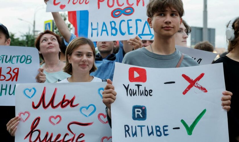 «La Russie veut un internet souverain»: de Ruwiki à VKontakte, comment le Kremlin promeut ses plateformes