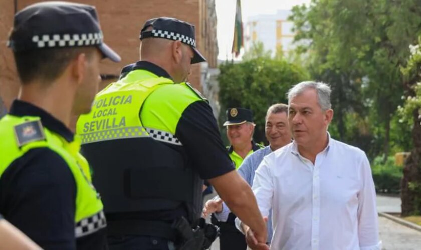 Los sindicatos de la Policía Local de Sevilla se unen: «La cantidad de eventos  es incompatible con el número de efectivos»