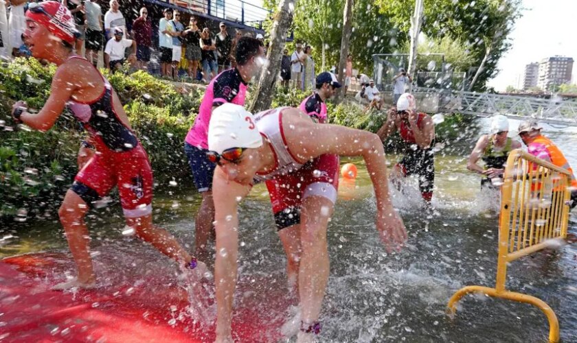 Marina Muñoz y Raúl Gómez se alzan con la victoria en la XXVI Edición del Triatlón Ciudad de Valladolid