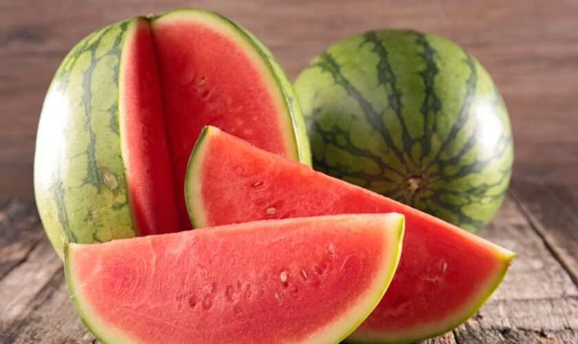 Melonenzeit: Richtig reif: Fünf Tipps, wie Sie eine süße Wassermelone erkennen