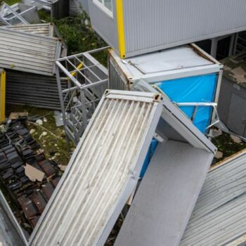 Das Unwetter hatte am Freitag starke Schäden angerichtet. Foto: Guido Kirchner/dpa